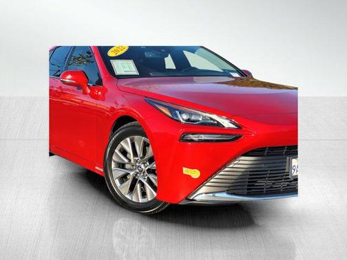 2022 Toyota Mirai Base
