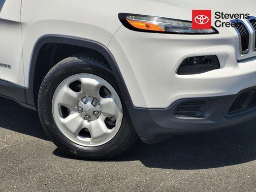 2017 Jeep Cherokee Sport