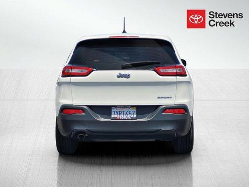 2017 Jeep Cherokee Sport