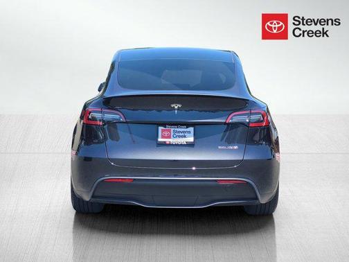 2024 Tesla Model Y Performance Dual Motor All-Wheel Drive
