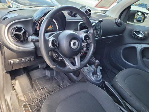 2017 smart ForTwo Passion