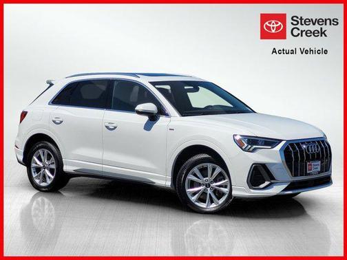2023 Audi Q3 Premium 45 TFSI S line quattro Tiptronic