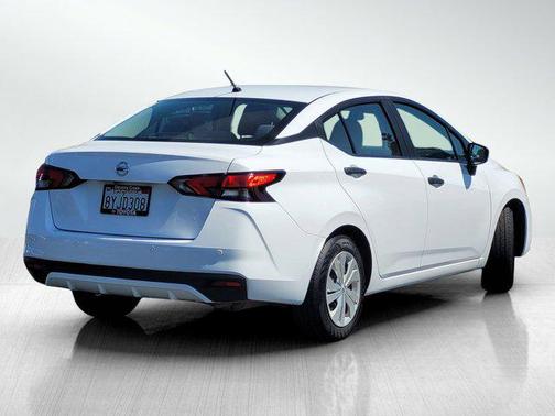 2021 Nissan Versa 1.6 S
