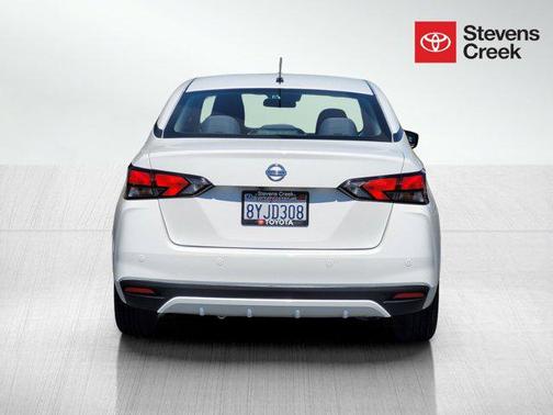 2021 Nissan Versa 1.6 S
