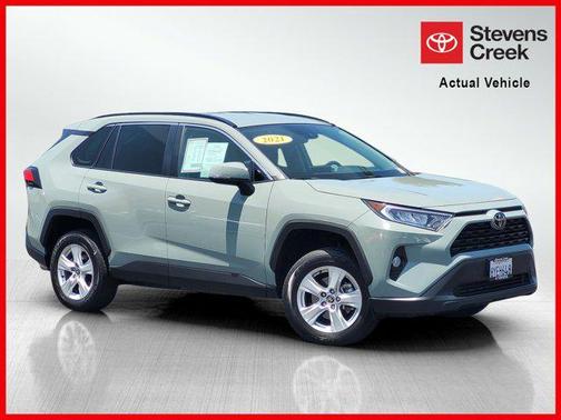 2021 Toyota RAV4 XLE