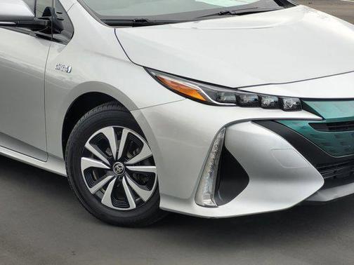 2017 Toyota Prius Prime Plus