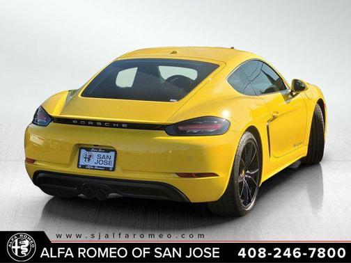 2018 Porsche 718 Cayman Base