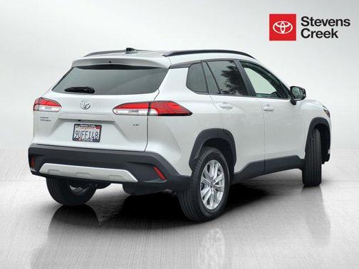 2025 Toyota Corolla Cross LE