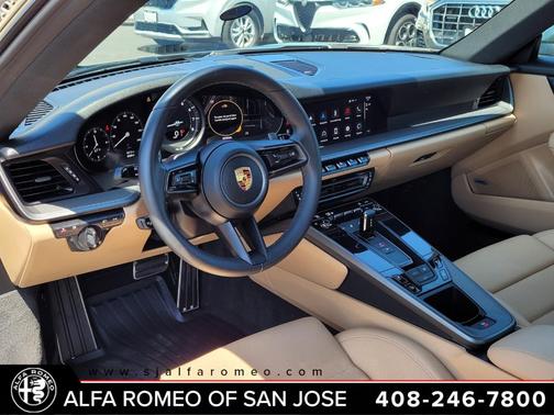 2022 Porsche 911 Carrera
