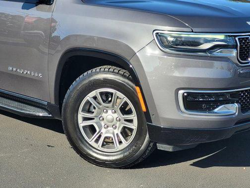 2023 Jeep Wagoneer L Series I 4x4