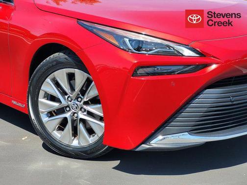 2021 Toyota Mirai Base