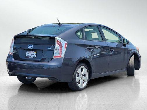 2014 Toyota Prius Five