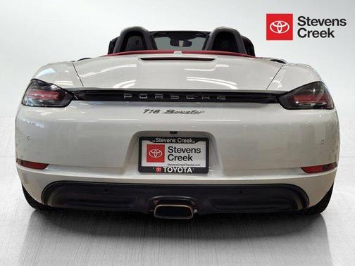 2023 Porsche 718 Boxster 