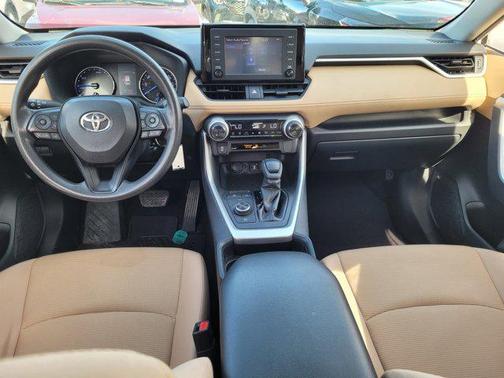 2019 Toyota RAV4 Hybrid LE