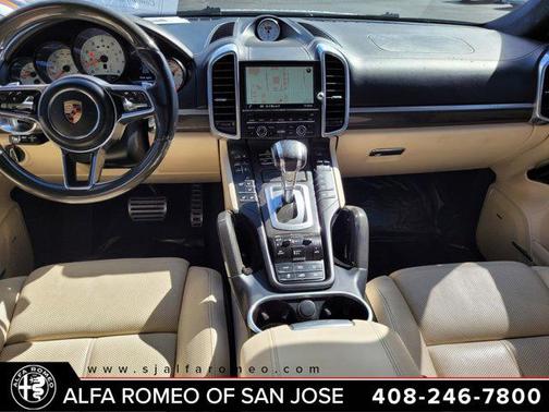 2016 Porsche Cayenne GTS