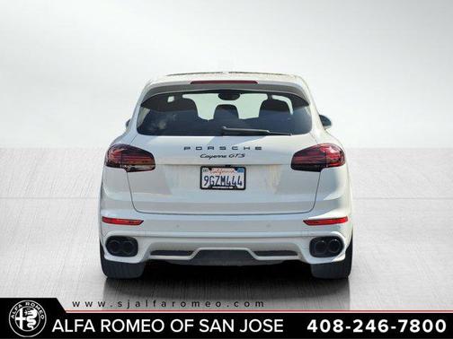 2016 Porsche Cayenne GTS