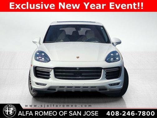 2016 Porsche Cayenne GTS
