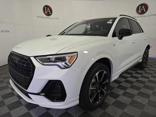 2025 Audi Q3 45 S line Premium Plus