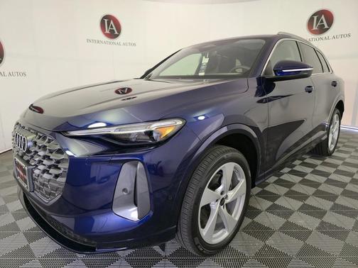 2025 Audi Q5 Premium Plus
