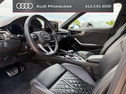 Mythos Black Metallic 2023 Audi S4 Premium Plus TFSI quattro Tiptronic