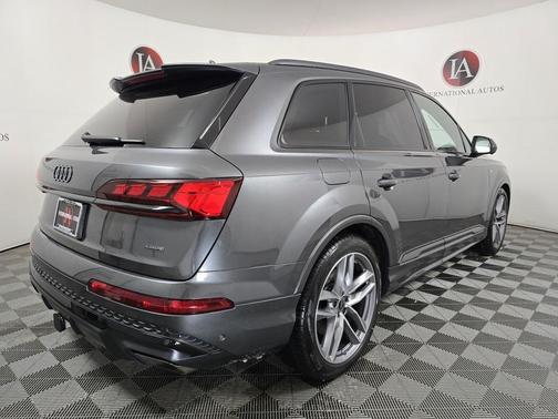 2026 Audi Q7 55 Prestige