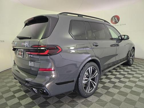 2026 BMW X7 M60i