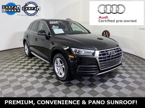 Brilliant Black 2019 Audi Q5 2.0T Premium