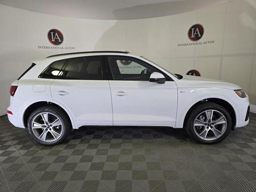 2025 Audi Q5 45 S line Premium