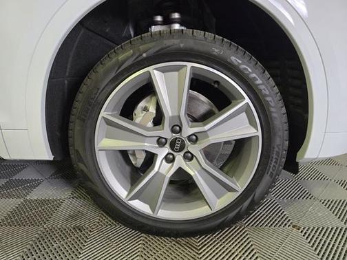 2025 Audi Q5 45 S line Premium