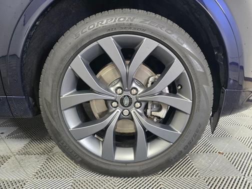 Portofino Blue Metallic 2022 Land Rover Discovery Sport SE R-Dynamic