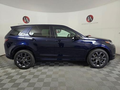 Portofino Blue Metallic 2022 Land Rover Discovery Sport SE R-Dynamic