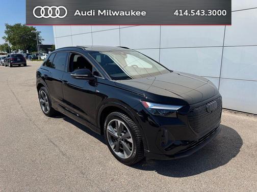 Mythos Black Metallic 2024 Audi Q4 e-tron Premium Plus
