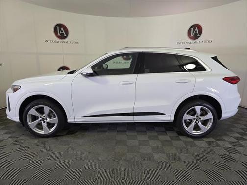 2025 Audi Q5 Premium Plus