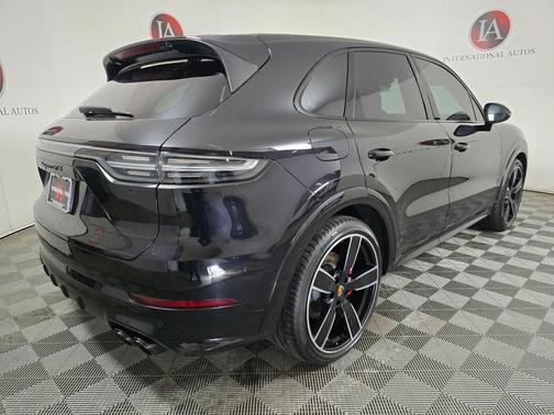 2021 Porsche Cayenne GTS