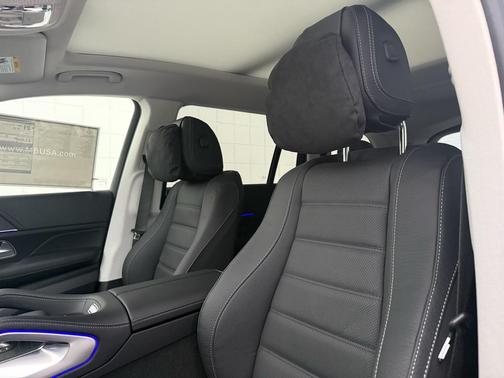 2026 Mercedes-Benz GLS 450 4MATIC