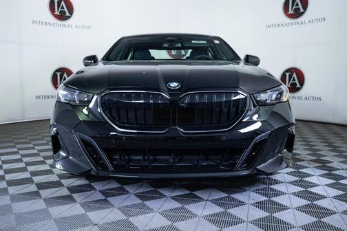 2026 BMW 530 i xDrive