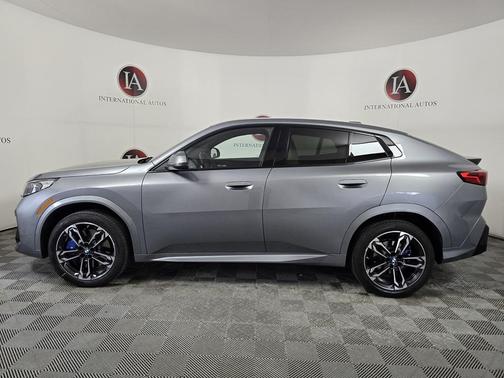 2025 BMW X2 xDrive28i