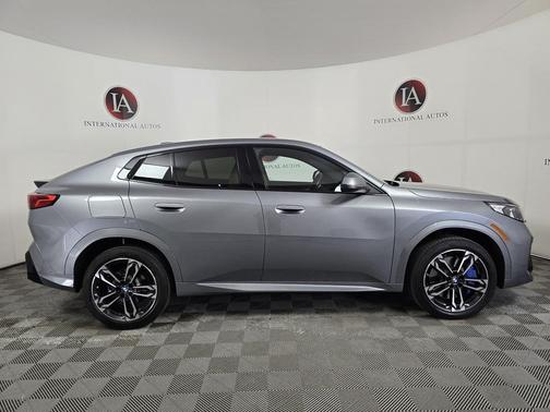 2025 BMW X2 xDrive28i
