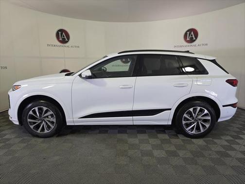 2025 Audi Q6 e-tron Premium quattro