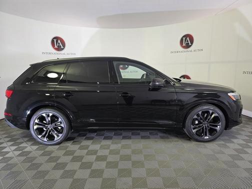 2026 Audi Q7 55 Premium Plus