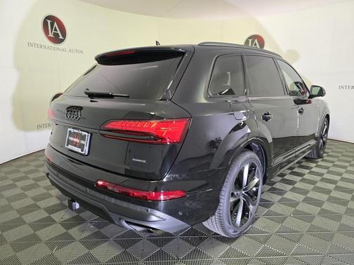 2026 Audi Q7 55 Premium Plus