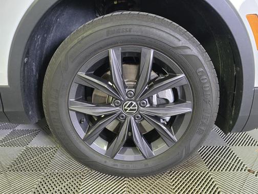 2022 Volkswagen Tiguan 2.0T SE 4MOTION