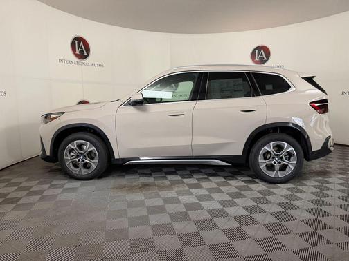 Dune Grey Metallic 2026 BMW X1 xDrive28i