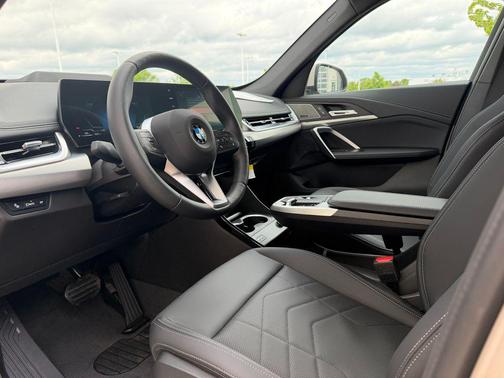 Dune Grey Metallic 2026 BMW X1 xDrive28i