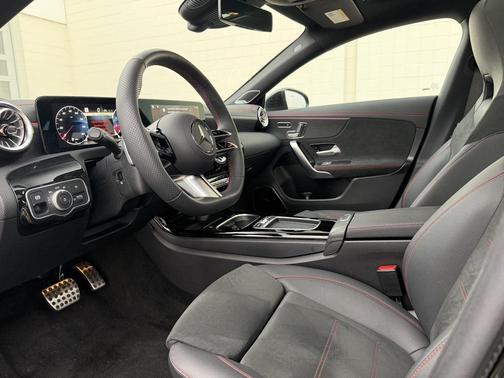 2026 Mercedes-Benz CLA 250 4MATIC