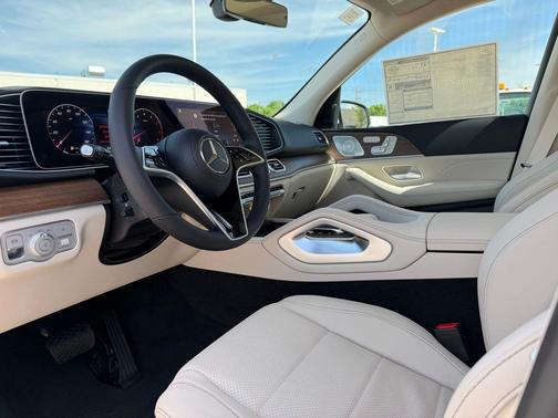 Polar White 2026 Mercedes-Benz GLE 450 4MATIC