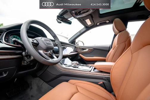Glacier White Metallic 2026 Audi Q8 55 Prestige