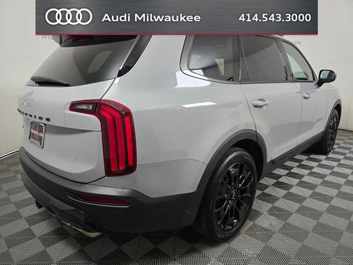 Wolf Gray 2022 Kia Telluride SX