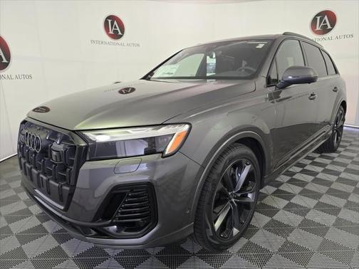 2025 Audi Q7 55 Premium Plus