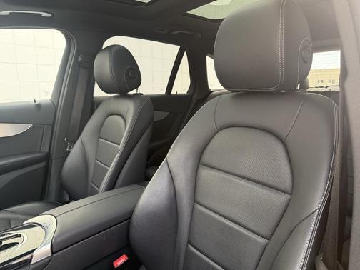 2017 Mercedes-Benz GLC 300 4MATIC